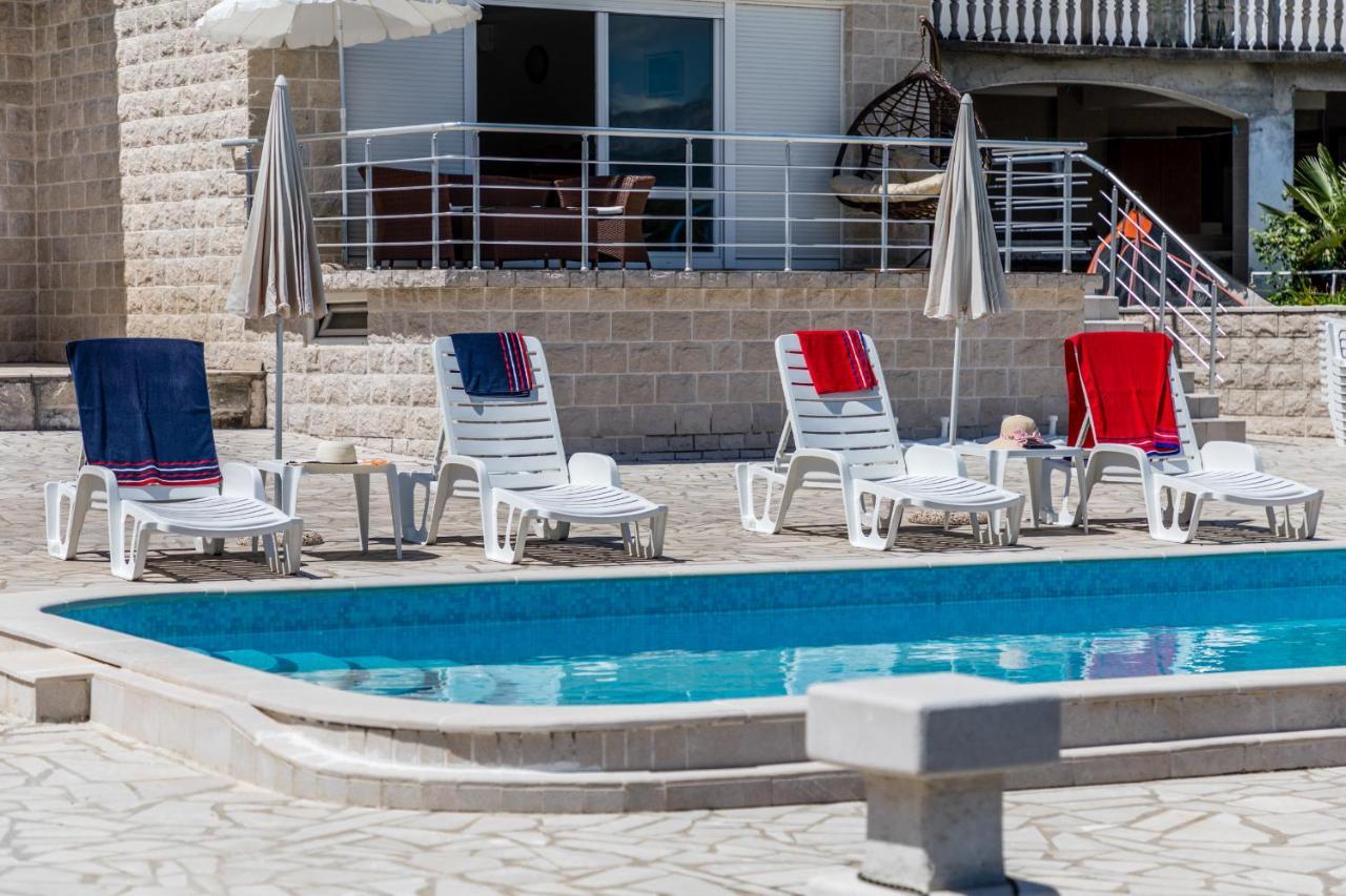 Apartments Tamaris ティヴァト エクステリア 写真