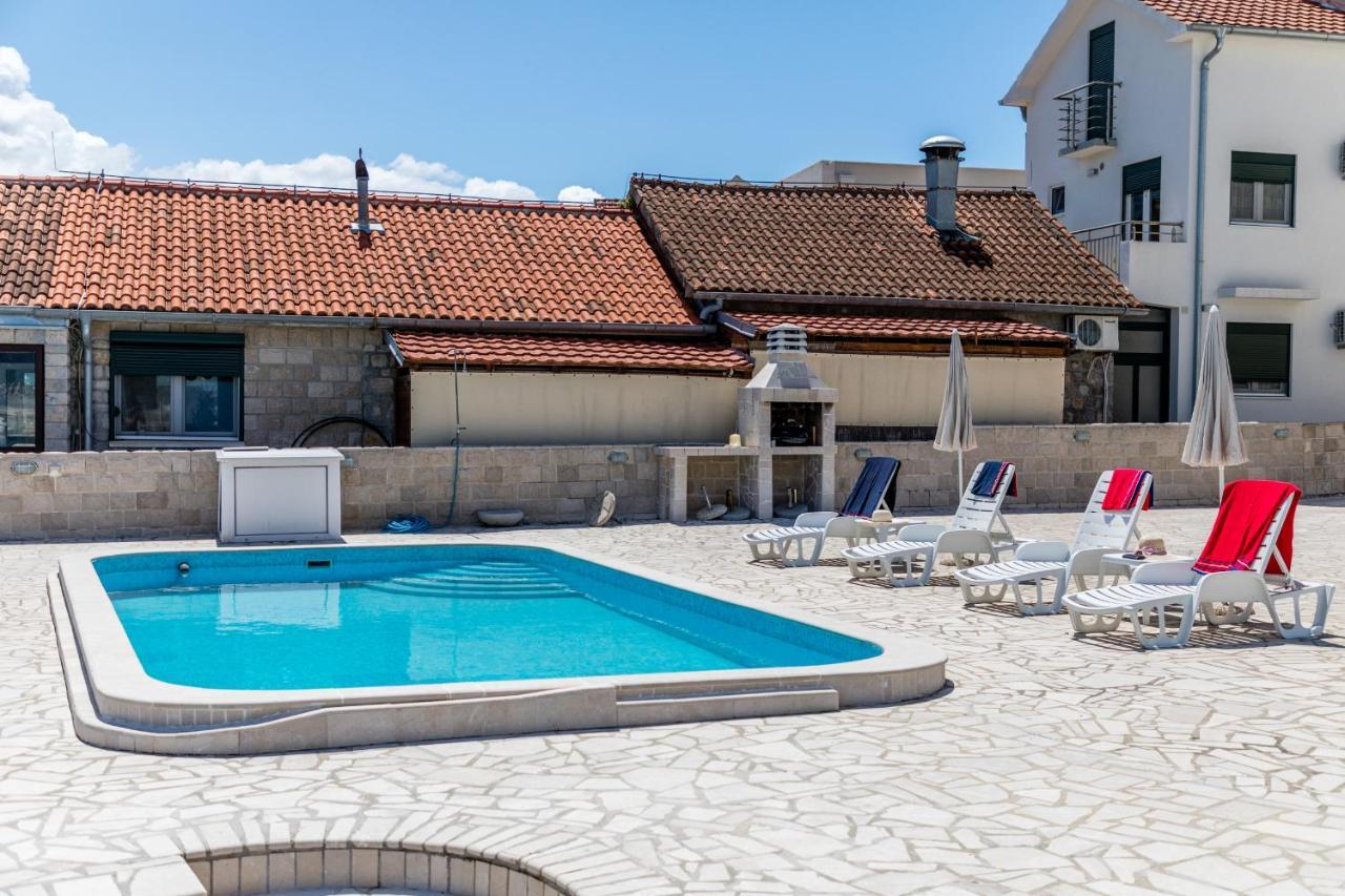Apartments Tamaris ティヴァト エクステリア 写真